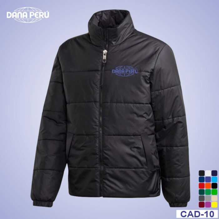 Dana Perú empresa peruana líder en la fabricación de Casacas Acolchadas Publicitarias de excelente calidad a precios económicos. Hacemos envíos a provincias.