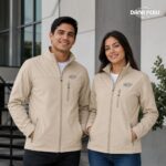 Somos Dana Perú fabricante mayorista de casacas softshell ejecutivas personalizadas con logo para empresas e instituciones.